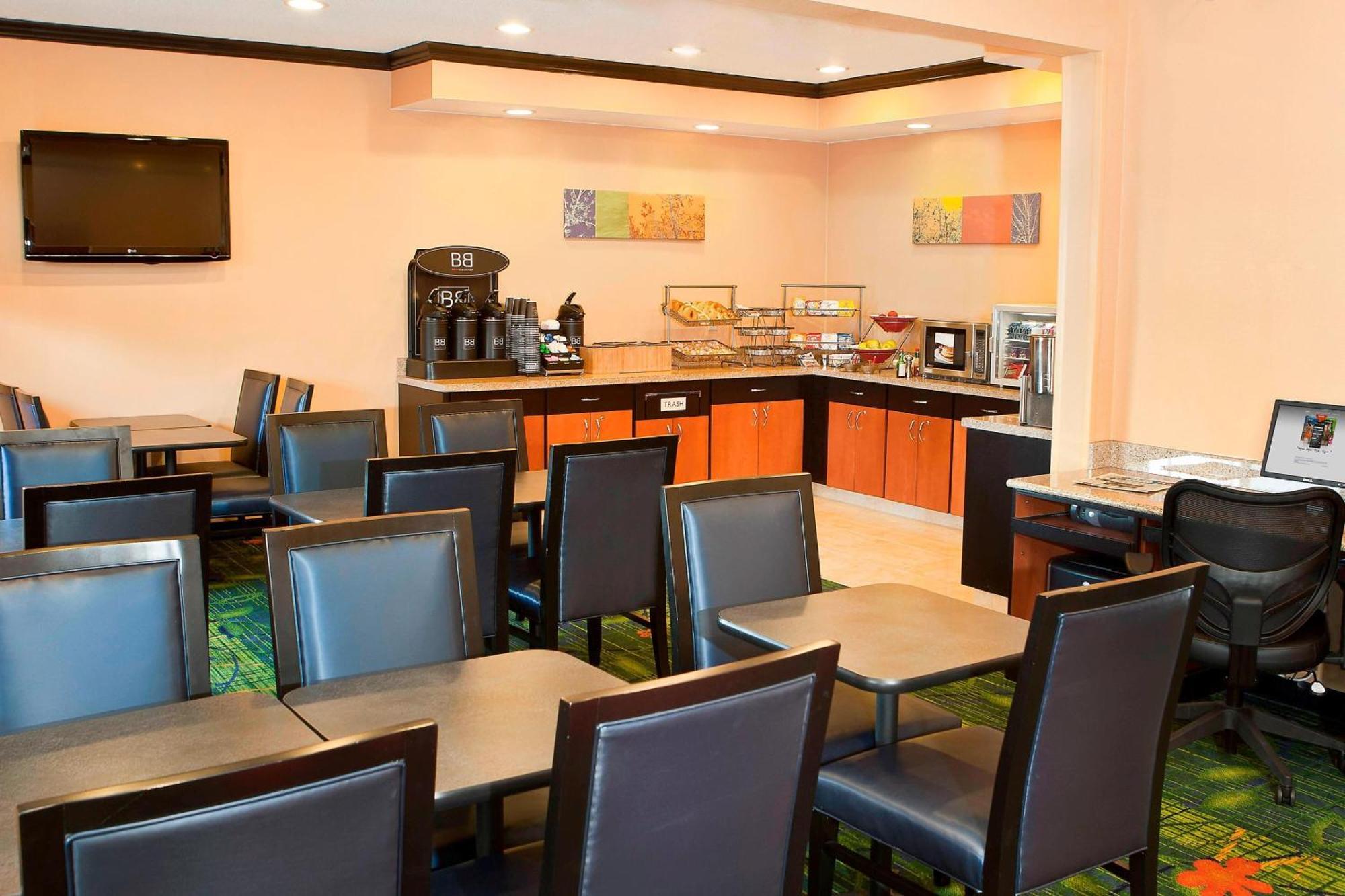 Fairfield Inn By Marriott Forsyth Decatur Exterior foto
